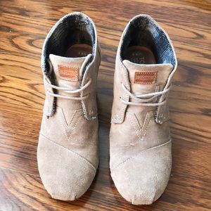 Tom’s wedges; size 8.5w